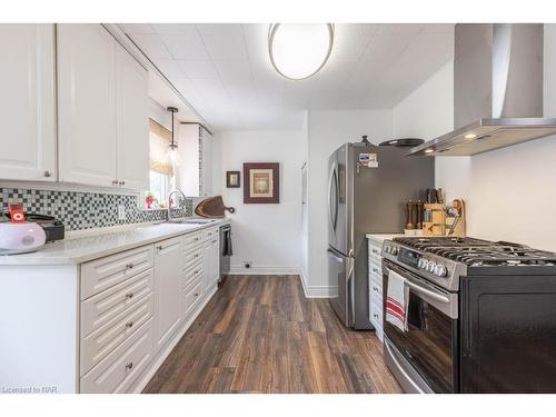 100 Arthur Street, St. Catharines, ON - Indoor Photo Showing Kitchen