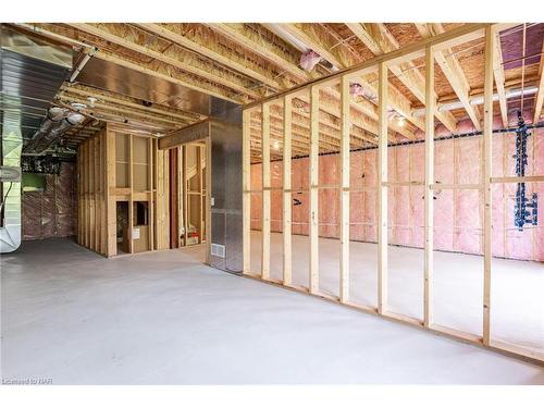 3953 Mitchell Crescent, Fort Erie, ON - Indoor Photo Showing Basement