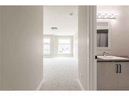 3953 Mitchell Crescent, Stevensville, ON - Indoor Photo Showing Bathroom