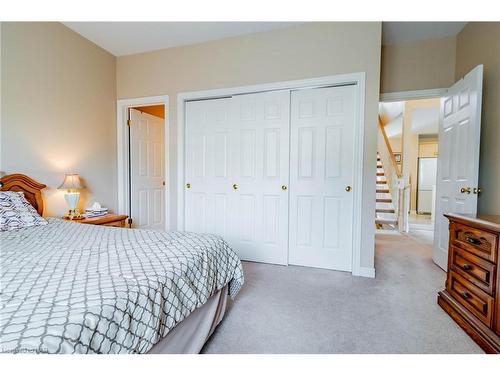 15-4300 Kalar Road, Niagara Falls, ON - Indoor Photo Showing Bedroom