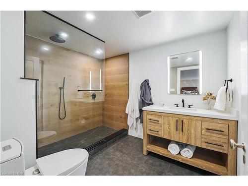 214 Windmill Point Road S, Ridgeway, ON - Indoor Photo Showing Bathroom