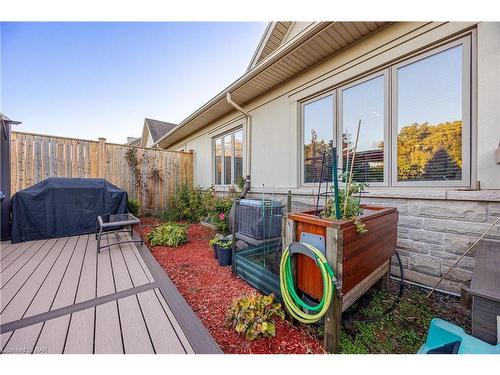 2362 Walker Court, Niagara Falls, ON - Outdoor With Deck Patio Veranda With Exterior