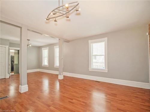 247 Russell Avenue, St. Catharines, ON - Indoor Photo Showing Other Room