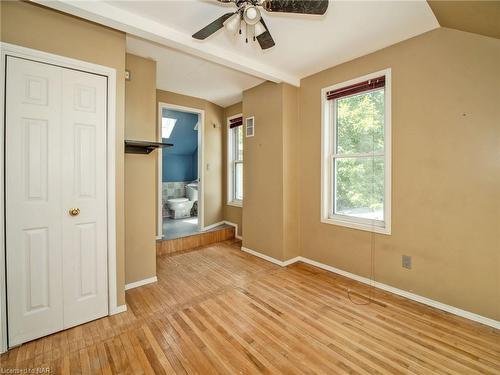 247 Russell Avenue, St. Catharines, ON - Indoor Photo Showing Other Room