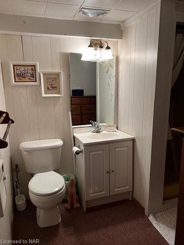 48 Mcdonald Avenue, Thorold, ON - Indoor Photo Showing Bathroom