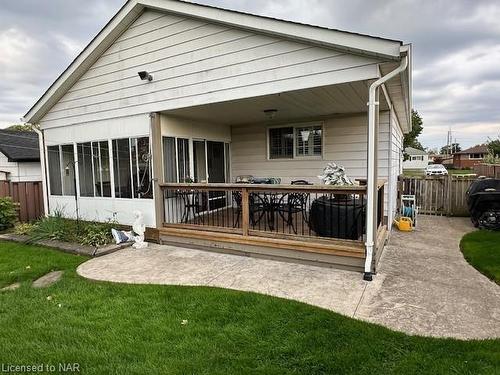 48 Mcdonald Avenue, Thorold, ON - Outdoor With Deck Patio Veranda With Exterior