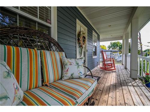 1239 Pelham Street, Fonthill, ON - Outdoor With Deck Patio Veranda With Exterior