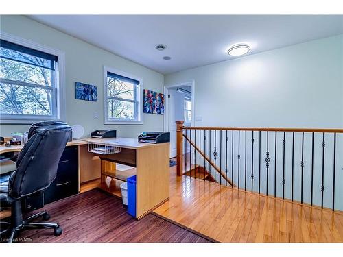 1239 Pelham Street, Fonthill, ON - Indoor Photo Showing Office