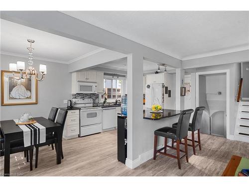 75 Aquadale Drive, St. Catharines, ON - Indoor Photo Showing Dining Room