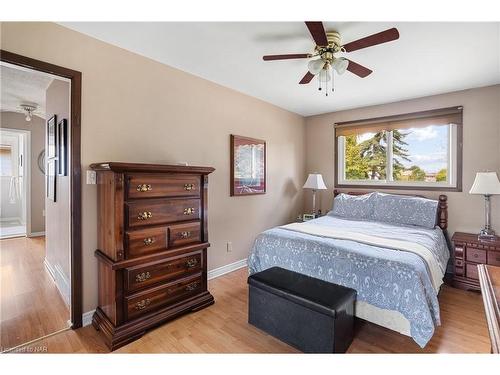 75 Aquadale Drive, St. Catharines, ON - Indoor Photo Showing Bedroom