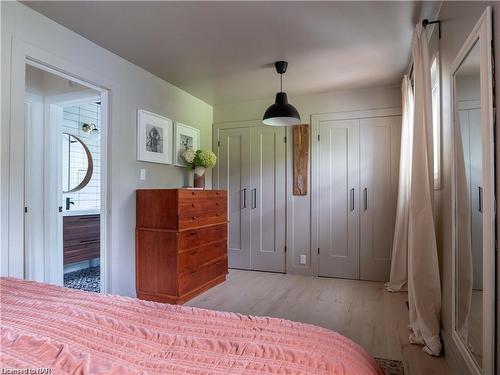 41747 Mill Race Road, Wainfleet, ON - Indoor Photo Showing Bedroom