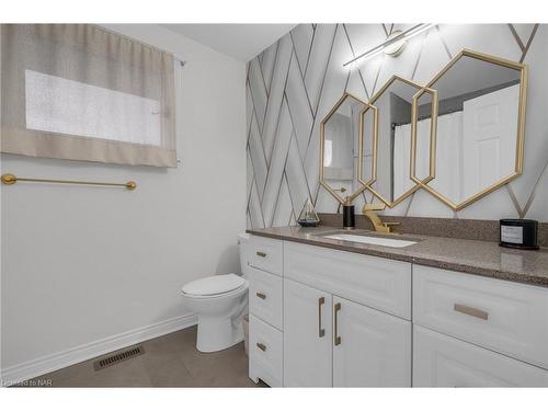 6362 Galaxy Drive, Niagara Falls, ON - Indoor Photo Showing Bathroom