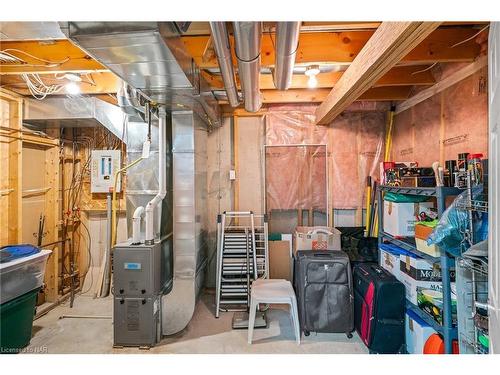 13-8142 Costabile Drive, Niagara Falls, ON - Indoor Photo Showing Basement