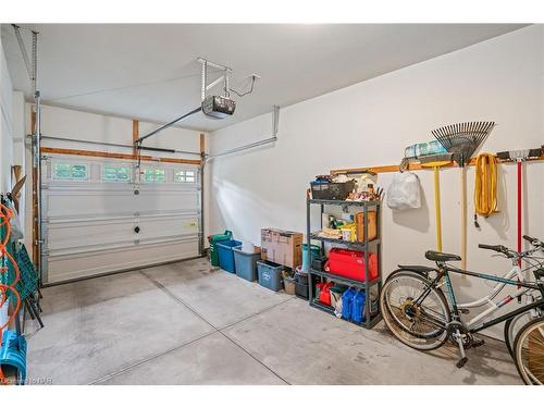 13-8142 Costabile Drive, Niagara Falls, ON - Indoor Photo Showing Garage