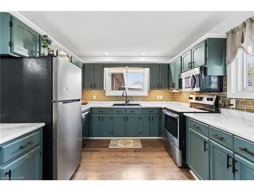 11366 Highway 3 West, Wainfleet, ON - Indoor Photo Showing Kitchen With Double Sink