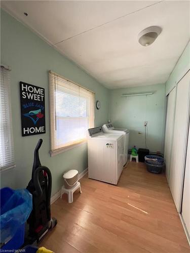 5 Bolton Avenue, Thorold, ON - Indoor Photo Showing Laundry Room