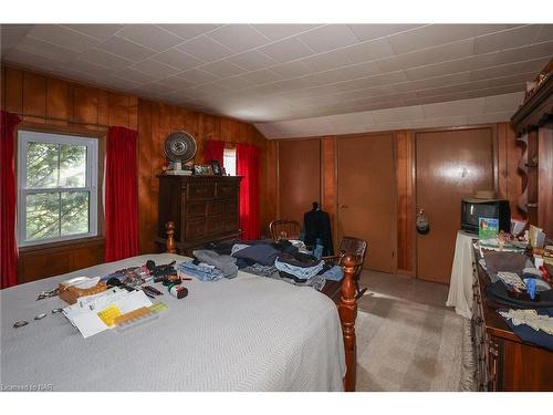 4477 Jordan Road, Jordan Station, ON - Indoor Photo Showing Bedroom