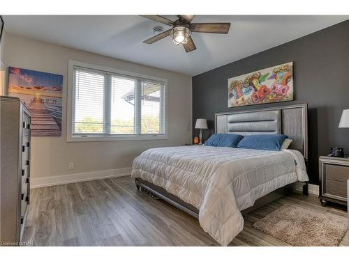 3921 Miller Rd, Port Colborne, ON - Indoor Photo Showing Bedroom