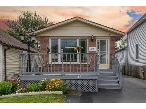 42 Santone Avenue, Welland, ON - Outdoor With Deck Patio Veranda