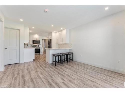 13 Ambrose Street, St. Catharines, ON - Indoor Photo Showing Kitchen