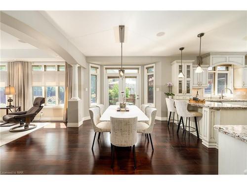 22 Red Haven Drive, Niagara-On-The-Lake, ON - Indoor Photo Showing Dining Room