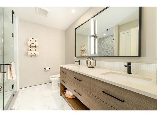 22 Red Haven Drive, Niagara-On-The-Lake, ON - Indoor Photo Showing Bathroom