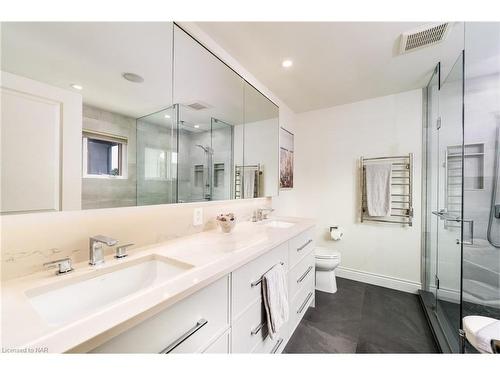 22 Red Haven Drive, Niagara-On-The-Lake, ON - Indoor Photo Showing Bathroom