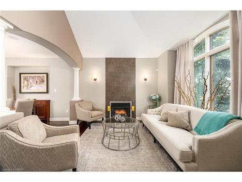 22 Red Haven Drive, Niagara-On-The-Lake, ON - Indoor Photo Showing Living Room With Fireplace