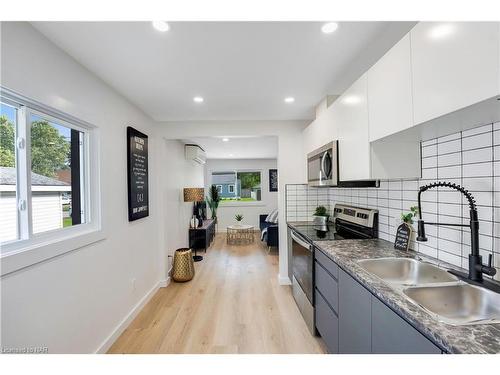 80 Ellen Street, Fort Erie, ON - Indoor Photo Showing Kitchen With Double Sink