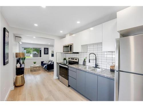 80 Ellen Street, Fort Erie, ON - Indoor Photo Showing Kitchen With Stainless Steel Kitchen With Double Sink With Upgraded Kitchen