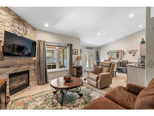 67 Virginia Street, Welland, ON - Indoor Photo Showing Living Room With Fireplace