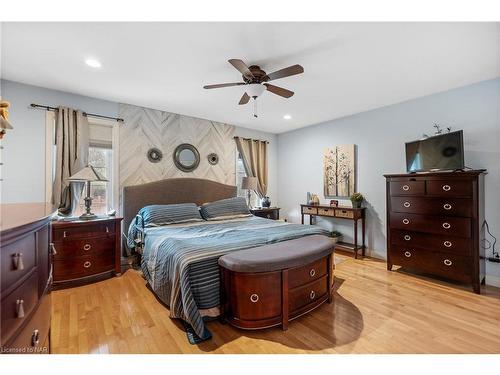 67 Virginia Street, Welland, ON - Indoor Photo Showing Bedroom