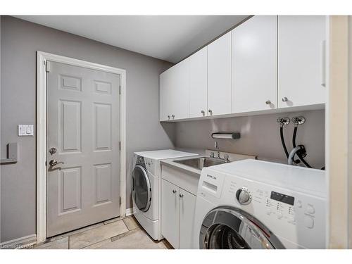 67 Virginia Street, Welland, ON - Indoor Photo Showing Laundry Room