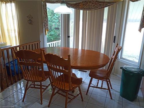 58 Carmine Crescent, St. Catharines, ON - Indoor Photo Showing Dining Room