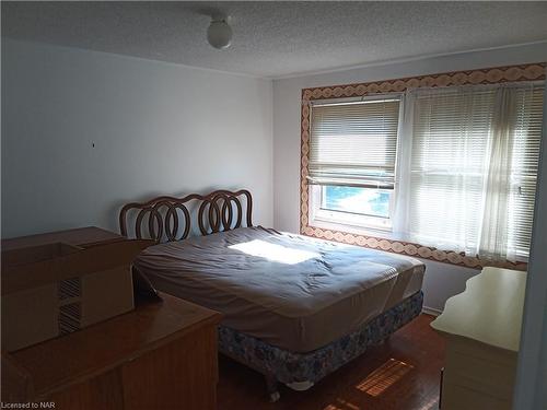 58 Carmine Crescent, St. Catharines, ON - Indoor Photo Showing Bedroom