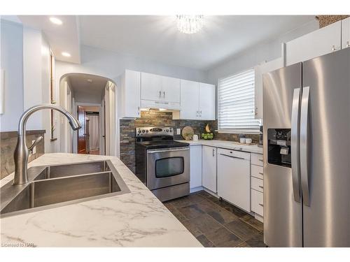 5 Huron Street, St. Catharines, ON - Indoor Photo Showing Kitchen With Stainless Steel Kitchen With Double Sink With Upgraded Kitchen