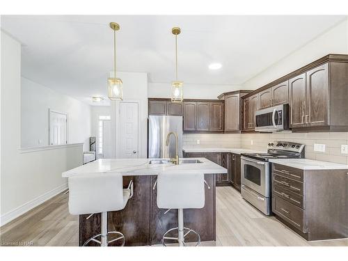 5-3395 River Trail, Stevensville, ON - Indoor Photo Showing Kitchen With Double Sink With Upgraded Kitchen