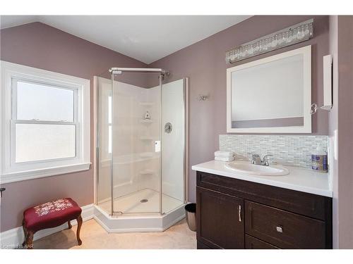 269 Sugarloaf Street, Port Colborne, ON - Indoor Photo Showing Bathroom