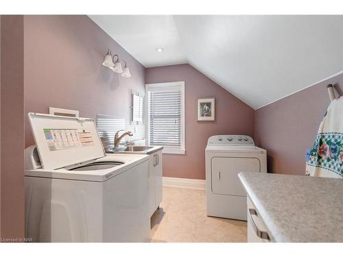 269 Sugarloaf Street, Port Colborne, ON - Indoor Photo Showing Laundry Room