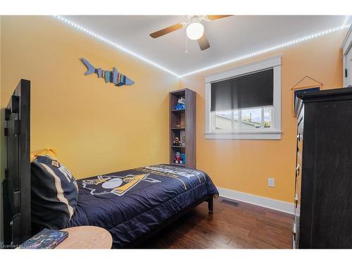 3838 Summit Avenue, Ridgeway, ON - Indoor Photo Showing Bedroom