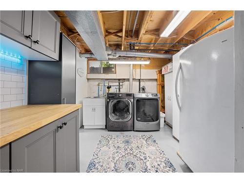 3838 Summit Avenue, Ridgeway, ON - Indoor Photo Showing Laundry Room