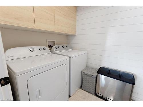 59 Abbott Place, Fonthill, ON - Indoor Photo Showing Laundry Room