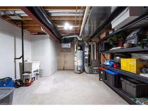 59 Abbott Place, Fonthill, ON - Indoor Photo Showing Basement