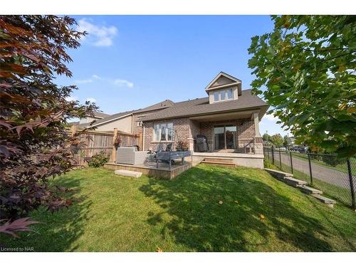 59 Abbott Place, Fonthill, ON - Outdoor With Deck Patio Veranda