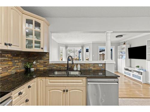 7-10 Stonecairn Drive, Cambridge, ON - Indoor Photo Showing Kitchen With Double Sink