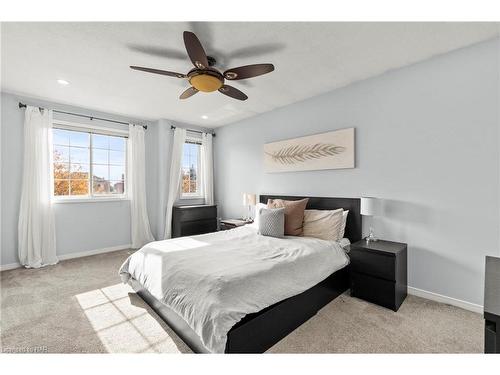 7-10 Stonecairn Drive, Cambridge, ON - Indoor Photo Showing Bedroom