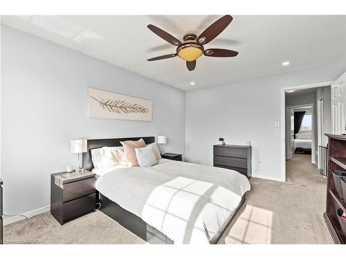 7-10 Stonecairn Drive, Cambridge, ON - Indoor Photo Showing Bedroom