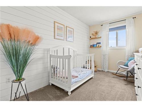 7-10 Stonecairn Drive, Cambridge, ON - Indoor Photo Showing Bedroom