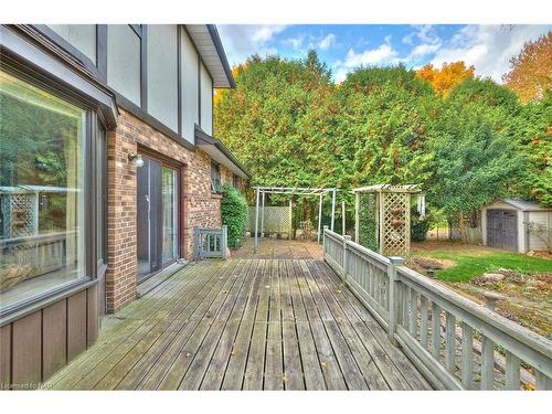 737 Canboro Road, Fenwick, ON - Outdoor With Deck Patio Veranda With Exterior