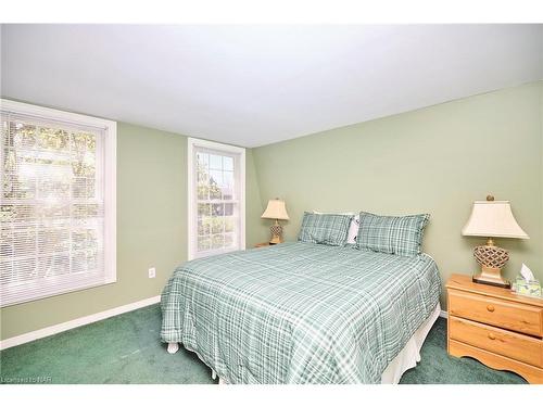 50 Henley Drive, St. Catharines, ON - Indoor Photo Showing Bedroom